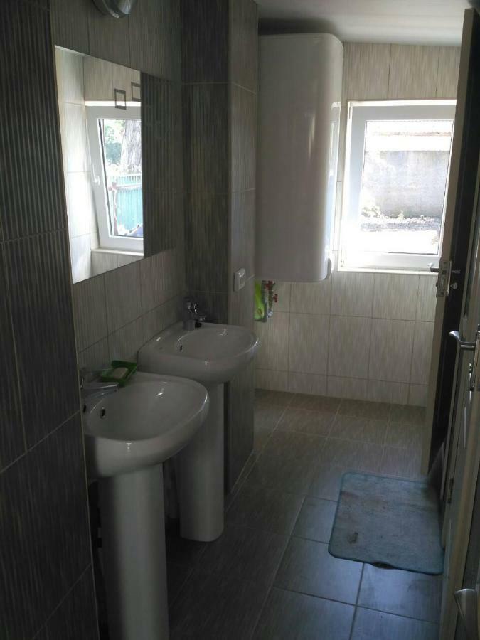 Small Guest House 拉祖尔涅 外观 照片